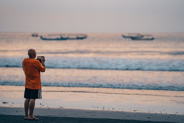 Where Do Single People Go on Holidays
